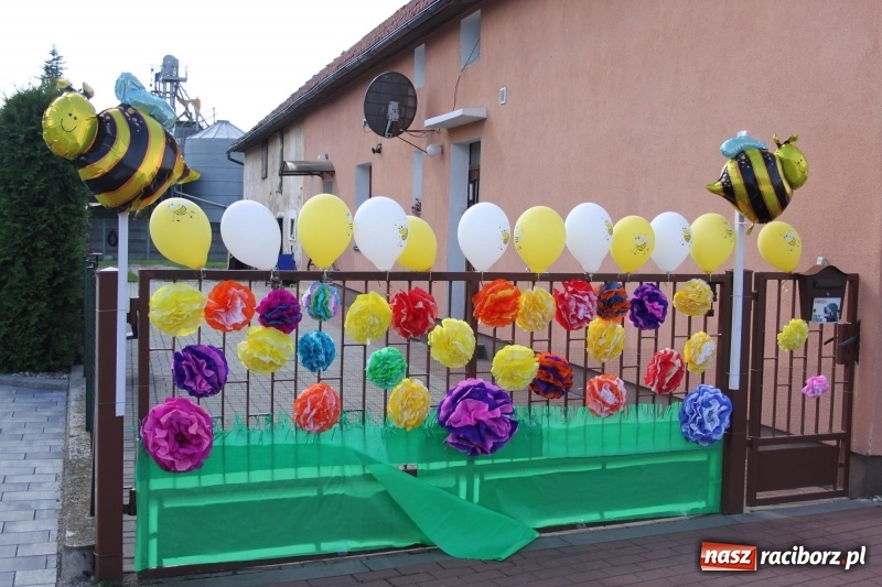 Zdjęcie w galerii na portalu naszraciborz.pl: Wieś ustrojona, do drogi gotowi. Jubileuszowe dożynki w Pawłowie  wiadomości z regionu