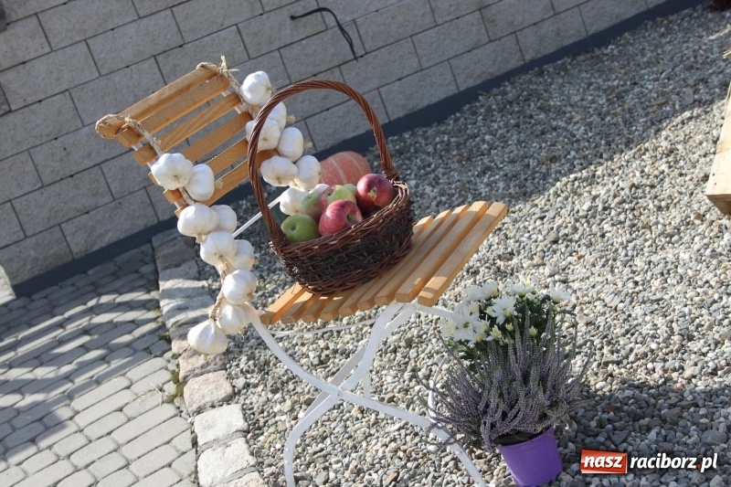 Zdjęcie w galerii na portalu naszraciborz.pl: Wieś ustrojona, do drogi gotowi. Jubileuszowe dożynki w Pawłowie  wiadomości z regionu