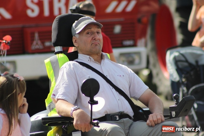 Zdjęcie w galerii na portalu naszraciborz.pl: Wieś ustrojona, do drogi gotowi. Jubileuszowe dożynki w Pawłowie  wiadomości z regionu