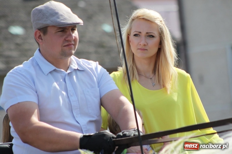 Zdjęcie w galerii na portalu naszraciborz.pl: Wieś ustrojona, do drogi gotowi. Jubileuszowe dożynki w Pawłowie  wiadomości z regionu