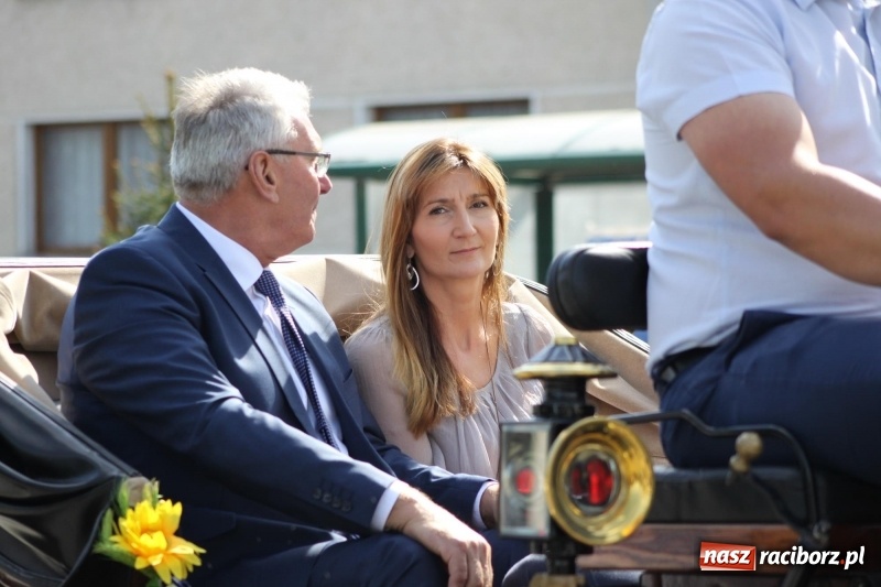 Zdjęcie w galerii na portalu naszraciborz.pl: Wieś ustrojona, do drogi gotowi. Jubileuszowe dożynki w Pawłowie  wiadomości z regionu