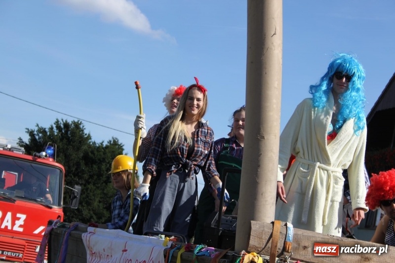 Zdjęcie w galerii na portalu naszraciborz.pl: Wieś ustrojona, do drogi gotowi. Jubileuszowe dożynki w Pawłowie  wiadomości z regionu