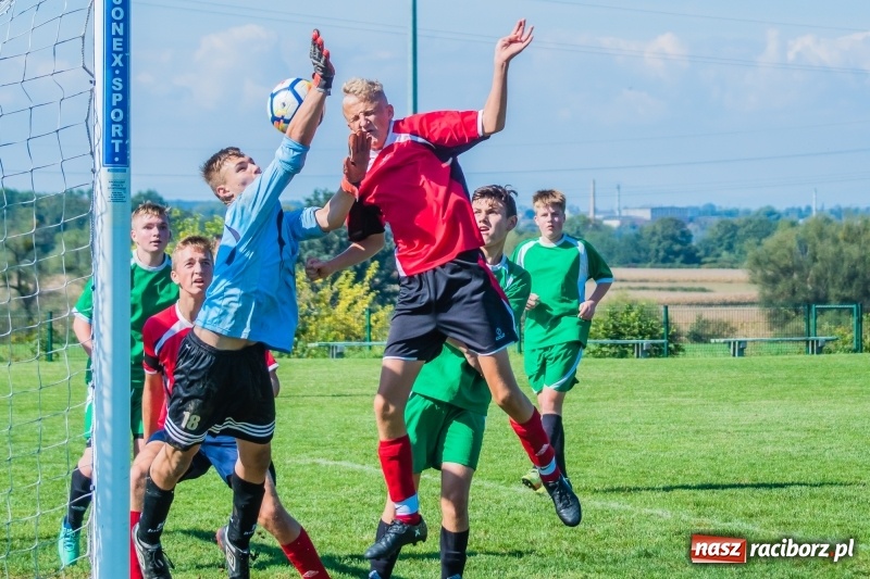 Zdjęcie w galerii na portalu naszraciborz.pl: Juniorskie derby Raciborza dla Brzezia wiadomości z regionu