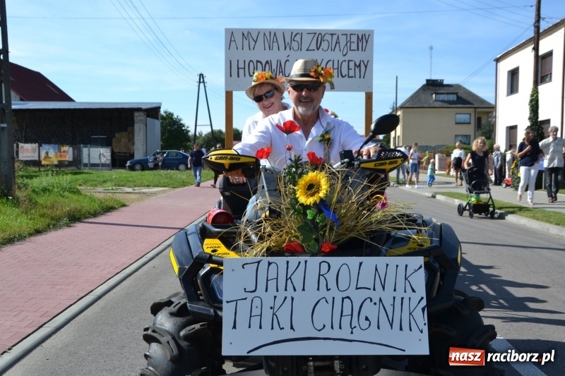 Zdjęcie w galerii na portalu naszraciborz.pl: Słoneczny patrol i delegacja z NFZ na dożynkach w Bieńkowicach  wiadomości z regionu
