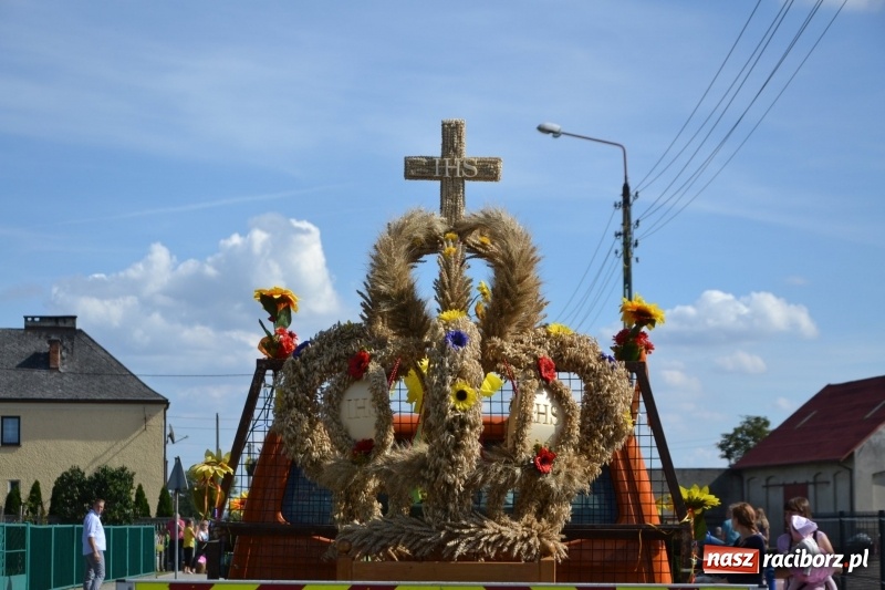 Zdjęcie w galerii na portalu naszraciborz.pl: Słoneczny patrol i delegacja z NFZ na dożynkach w Bieńkowicach  wiadomości z regionu