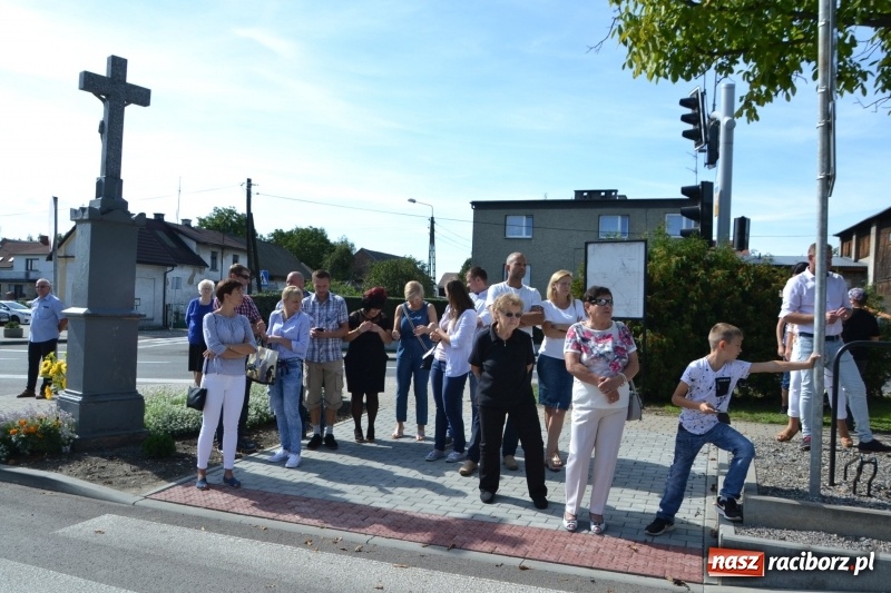 Zdjęcie w galerii na portalu naszraciborz.pl: Słoneczny patrol i delegacja z NFZ na dożynkach w Bieńkowicach  wiadomości z regionu