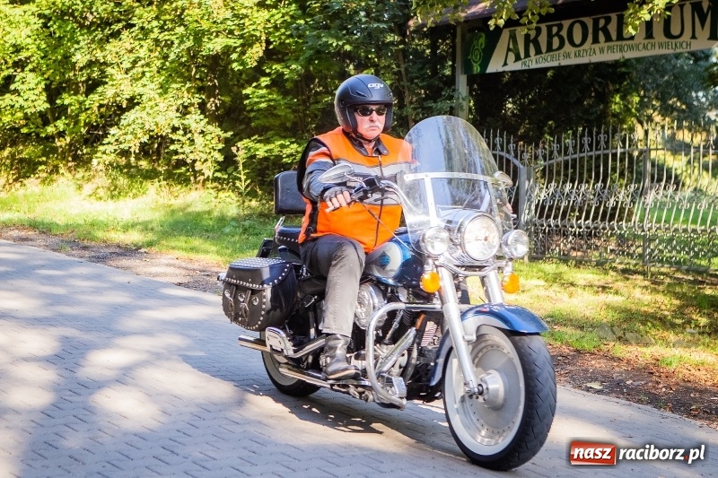 Zdjęcie w galerii na portalu naszraciborz.pl: Motocyklowe Nieszpory Dziękczynne w Pietrowicach Wielkich wiadomości z regionu