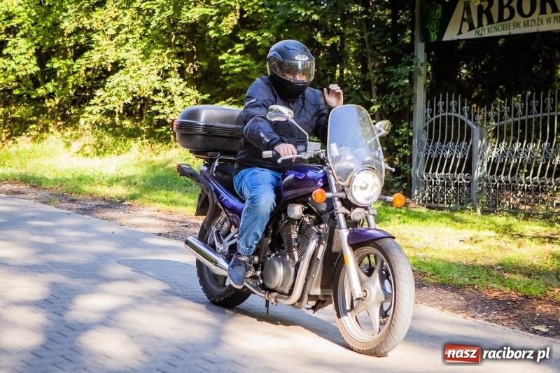 Zdjęcie w galerii na portalu naszraciborz.pl: Motocyklowe Nieszpory Dziękczynne w Pietrowicach Wielkich wiadomości z regionu