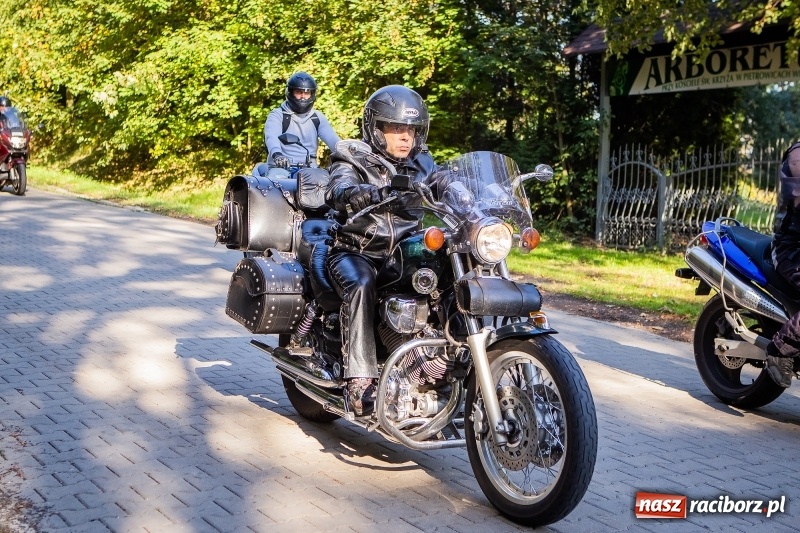 Zdjęcie w galerii na portalu naszraciborz.pl: Motocyklowe Nieszpory Dziękczynne w Pietrowicach Wielkich wiadomości z regionu