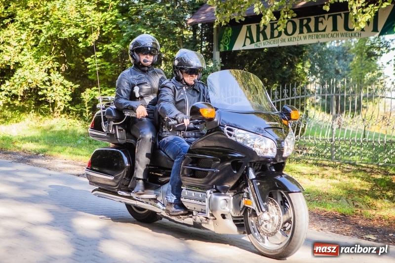 Zdjęcie w galerii na portalu naszraciborz.pl: Motocyklowe Nieszpory Dziękczynne w Pietrowicach Wielkich wiadomości z regionu
