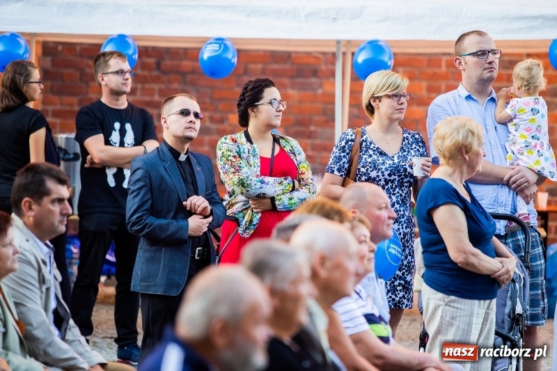 Zdjęcie w galerii na portalu naszraciborz.pl: Koncert Finałowy XXVII Festiwalu Spotkałem Pana na Placu Dominikańskim wiadomości z regionu