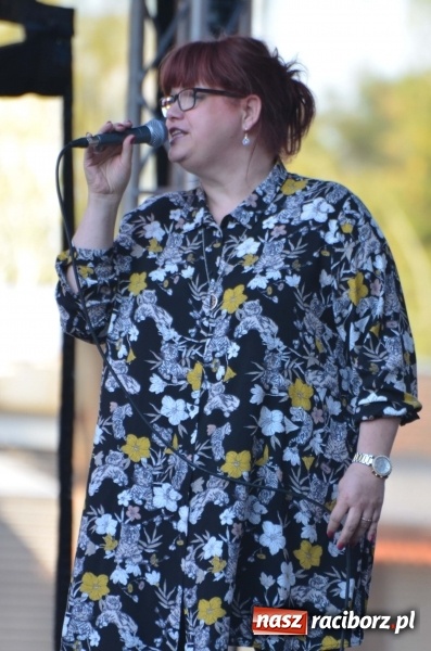 Zdjęcie w galerii na portalu naszraciborz.pl: Koncert Finałowy XXVII Festiwalu Spotkałem Pana na Placu Dominikańskim wiadomości z regionu