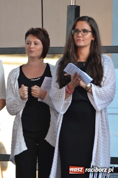 Zdjęcie w galerii na portalu naszraciborz.pl: Koncert Finałowy XXVII Festiwalu Spotkałem Pana na Placu Dominikańskim wiadomości z regionu