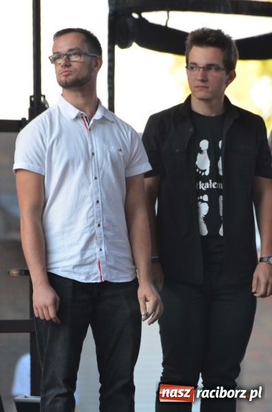 Zdjęcie w galerii na portalu naszraciborz.pl: Koncert Finałowy XXVII Festiwalu Spotkałem Pana na Placu Dominikańskim wiadomości z regionu