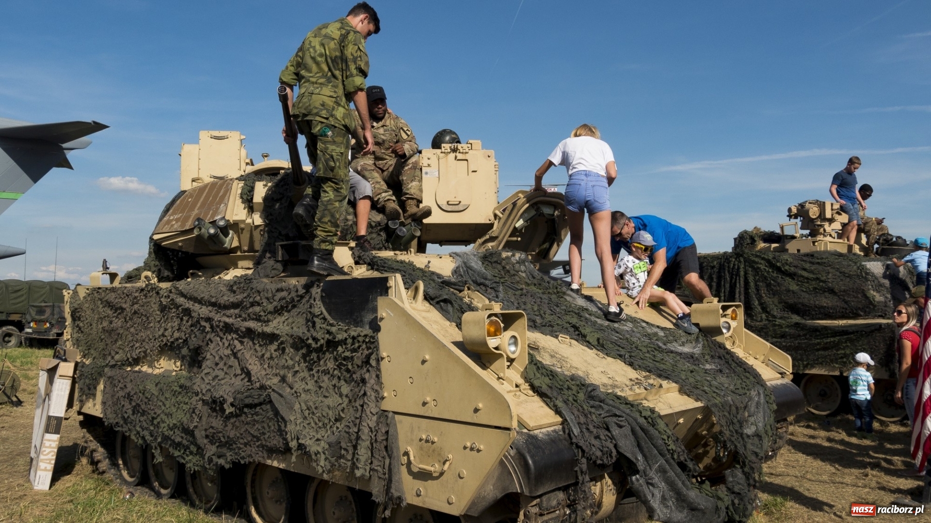 Zdjęcie w galerii na portalu naszraciborz.pl: Latająca Ostrawa! Zakończenie Dni NATO & Dni Sił Powietrznych AczR wiadomości z regionu