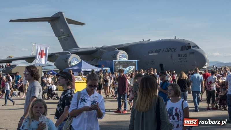 Zdjęcie w galerii na portalu naszraciborz.pl: Latająca Ostrawa! Zakończenie Dni NATO & Dni Sił Powietrznych AczR wiadomości z regionu
