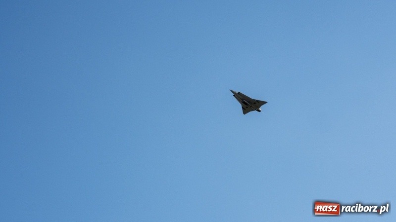 Zdjęcie w galerii na portalu naszraciborz.pl: Latająca Ostrawa! Zakończenie Dni NATO & Dni Sił Powietrznych AczR wiadomości z regionu