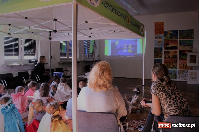 Zdjęcie w galerii na portalu naszraciborz.pl: Promocja Bajkowej Odry w Gminnym Centrum Kultury w Nędzy wiadomości z regionu