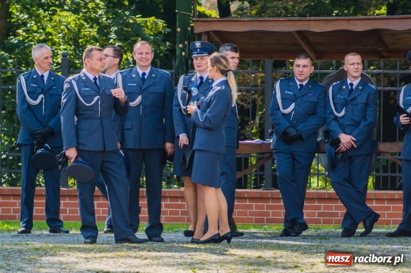 Zdjęcie w galerii na portalu naszraciborz.pl: Zakład Karny w Raciborzu ma od dziś sztandar FOTO i WIDEO  wiadomości z regionu