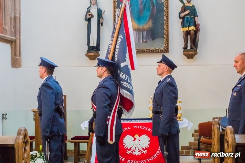 Zdjęcie w galerii na portalu naszraciborz.pl: Zakład Karny w Raciborzu ma od dziś sztandar FOTO i WIDEO  wiadomości z regionu
