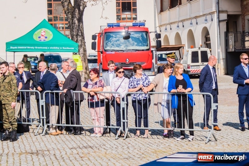 Zdjęcie w galerii na portalu naszraciborz.pl: Zakład Karny w Raciborzu ma od dziś sztandar FOTO i WIDEO  wiadomości z regionu