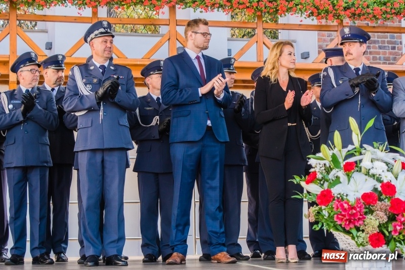 Zdjęcie w galerii na portalu naszraciborz.pl: Zakład Karny w Raciborzu ma od dziś sztandar FOTO i WIDEO  wiadomości z regionu