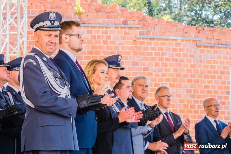 Zdjęcie w galerii na portalu naszraciborz.pl: Zakład Karny w Raciborzu ma od dziś sztandar FOTO i WIDEO  wiadomości z regionu