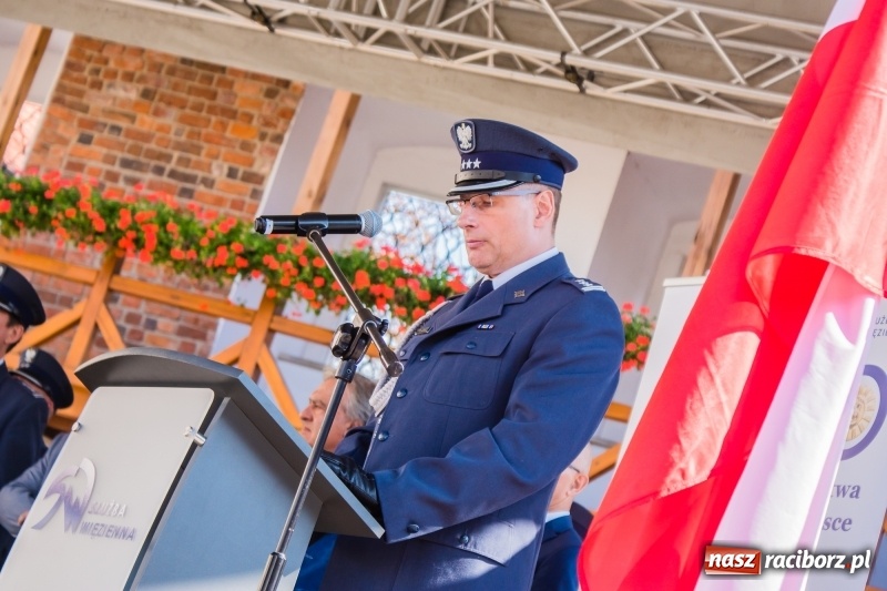 Zdjęcie w galerii na portalu naszraciborz.pl: Zakład Karny w Raciborzu ma od dziś sztandar FOTO i WIDEO  wiadomości z regionu