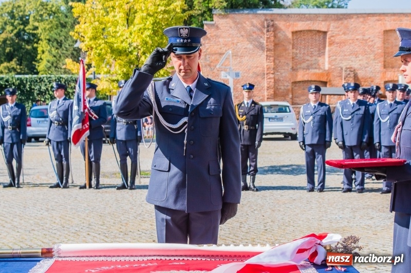 Zdjęcie w galerii na portalu naszraciborz.pl: Zakład Karny w Raciborzu ma od dziś sztandar FOTO i WIDEO  wiadomości z regionu