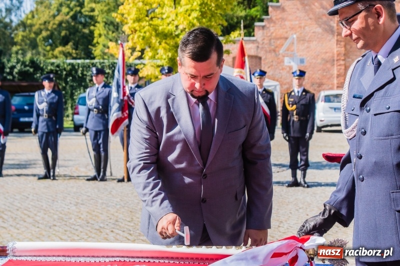 Zdjęcie w galerii na portalu naszraciborz.pl: Zakład Karny w Raciborzu ma od dziś sztandar FOTO i WIDEO  wiadomości z regionu
