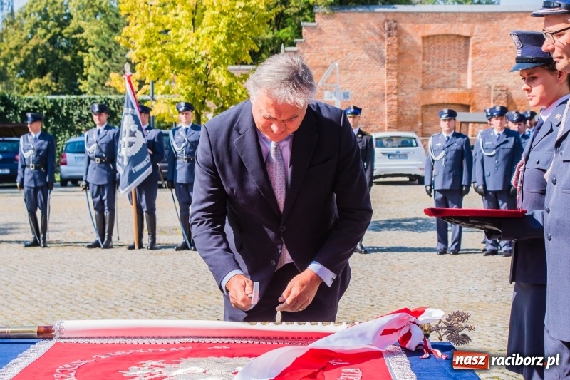 Zdjęcie w galerii na portalu naszraciborz.pl: Zakład Karny w Raciborzu ma od dziś sztandar FOTO i WIDEO  wiadomości z regionu