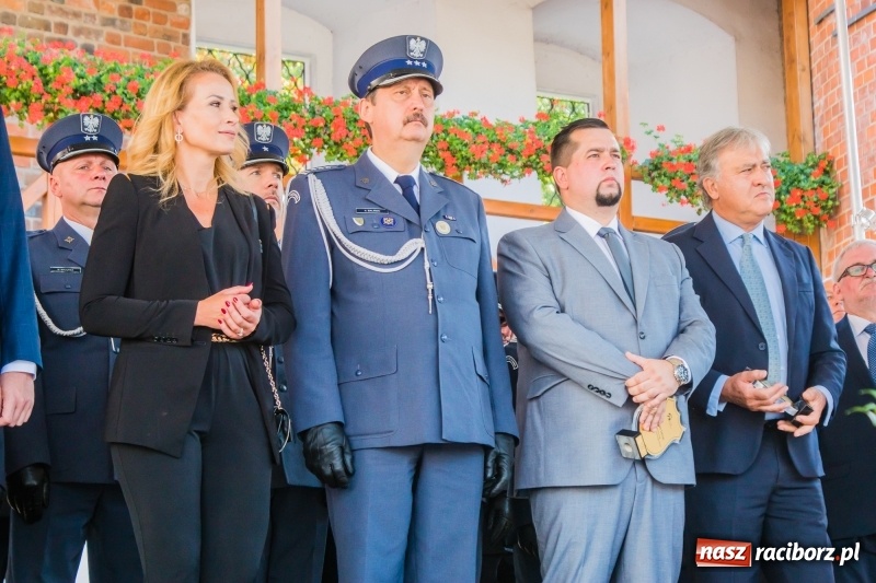Zdjęcie w galerii na portalu naszraciborz.pl: Zakład Karny w Raciborzu ma od dziś sztandar FOTO i WIDEO  wiadomości z regionu