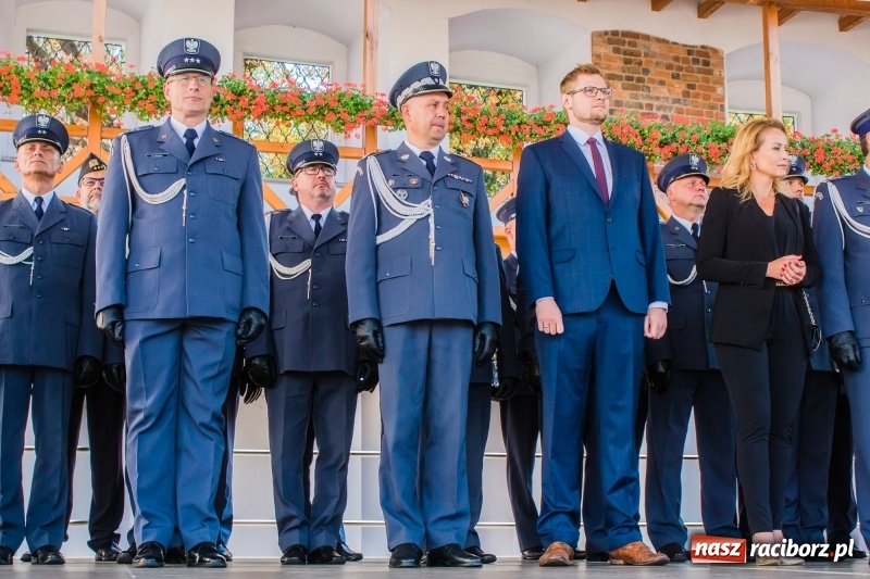 Zdjęcie w galerii na portalu naszraciborz.pl: Zakład Karny w Raciborzu ma od dziś sztandar FOTO i WIDEO  wiadomości z regionu