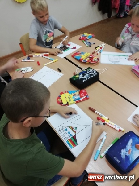 Zdjęcie w galerii na portalu naszraciborz.pl: Archi-Przygody, czyli zajęcia z architektury w SP 4 wiadomości z regionu