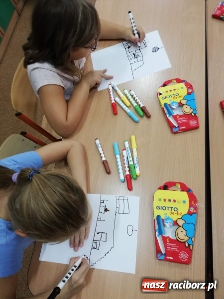 Zdjęcie w galerii na portalu naszraciborz.pl: Archi-Przygody, czyli zajęcia z architektury w SP 4 wiadomości z regionu