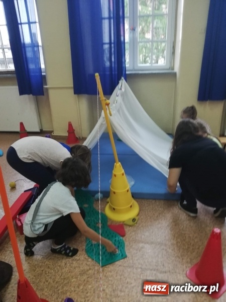 Zdjęcie w galerii na portalu naszraciborz.pl: Archi-Przygody, czyli zajęcia z architektury w SP 4 wiadomości z regionu