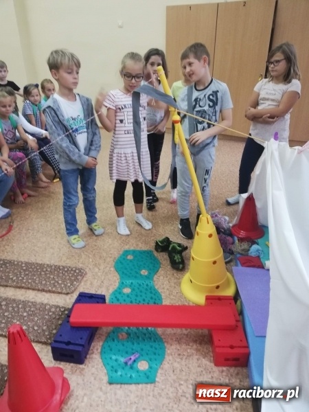 Zdjęcie w galerii na portalu naszraciborz.pl: Archi-Przygody, czyli zajęcia z architektury w SP 4 wiadomości z regionu