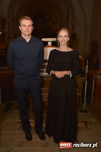 Zdjęcie w galerii na portalu naszraciborz.pl: Debiut raciborzanki na Festiwalu Koncertów Loretańskich w Głogówku wiadomości z regionu