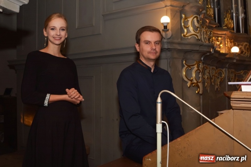 Zdjęcie w galerii na portalu naszraciborz.pl: Debiut raciborzanki na Festiwalu Koncertów Loretańskich w Głogówku wiadomości z regionu