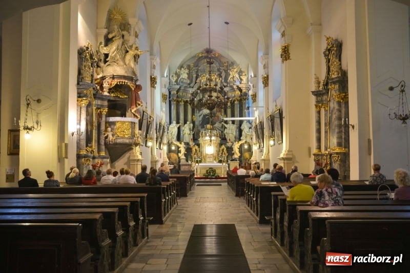 Zdjęcie w galerii na portalu naszraciborz.pl: Debiut raciborzanki na Festiwalu Koncertów Loretańskich w Głogówku wiadomości z regionu