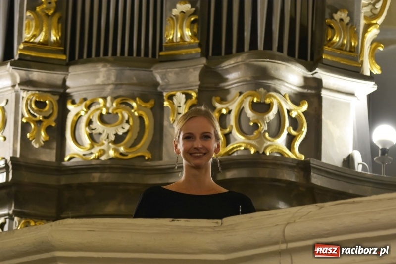 Zdjęcie w galerii na portalu naszraciborz.pl: Debiut raciborzanki na Festiwalu Koncertów Loretańskich w Głogówku wiadomości z regionu
