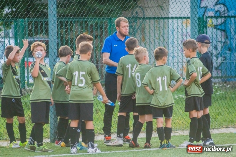 Zdjęcie w galerii na portalu naszraciborz.pl: Orliki: Rudzki Buk bezlitosny dla Studziennej wiadomości z regionu