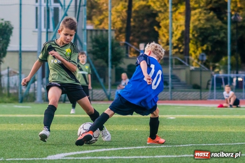 Zdjęcie w galerii na portalu naszraciborz.pl: Orliki: Rudzki Buk bezlitosny dla Studziennej wiadomości z regionu