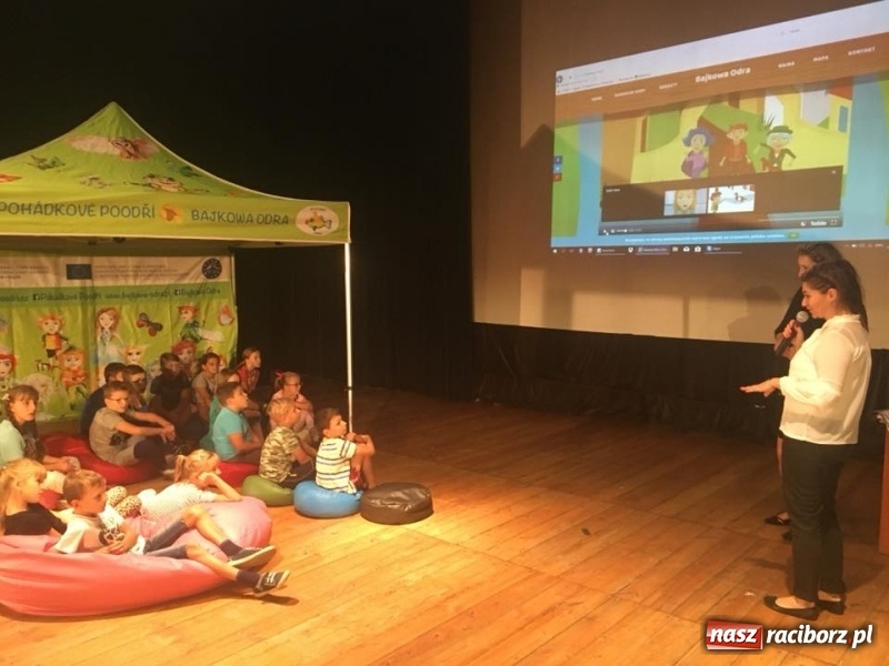 Zdjęcie w galerii na portalu naszraciborz.pl: Bajkowa Odra w Kuźni Kultury wiadomości z regionu