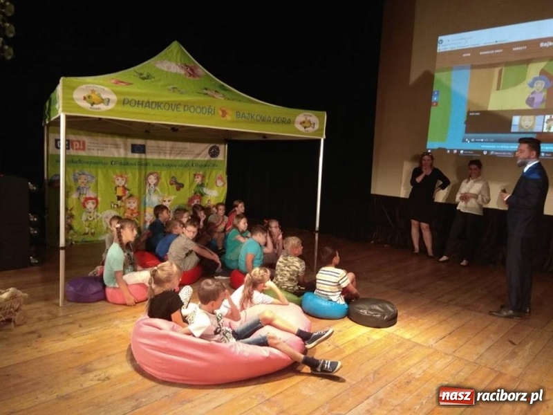 Zdjęcie w galerii na portalu naszraciborz.pl: Bajkowa Odra w Kuźni Kultury wiadomości z regionu