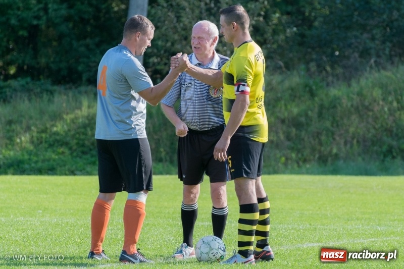 Zdjęcie w galerii na portalu naszraciborz.pl: Górki Śląskie wykorzystały potknięcie Markowic i wróciły na fotel lidera B klasy wiadomości z regionu