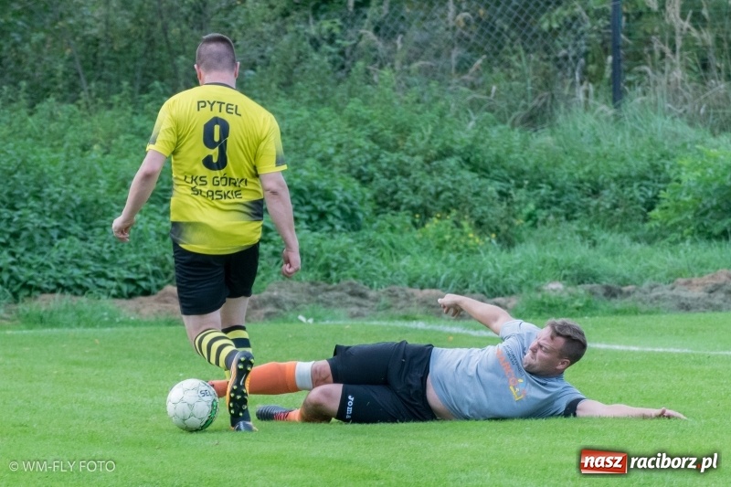 Zdjęcie w galerii na portalu naszraciborz.pl: Górki Śląskie wykorzystały potknięcie Markowic i wróciły na fotel lidera B klasy wiadomości z regionu