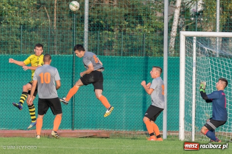 Zdjęcie w galerii na portalu naszraciborz.pl: Górki Śląskie wykorzystały potknięcie Markowic i wróciły na fotel lidera B klasy wiadomości z regionu