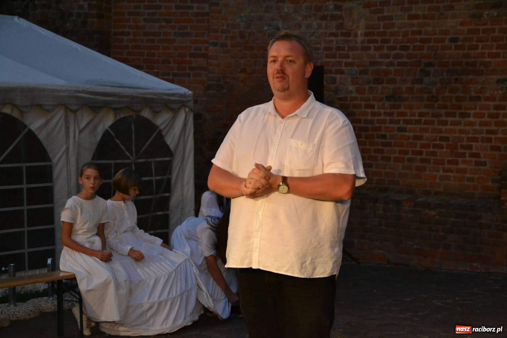 Zdjęcie w galerii na portalu naszraciborz.pl: ART CAMP – WIECZÓR SZTUKI, czyli artystyczne wspomnienia z obozu w Pieninach  wiadomości z regionu