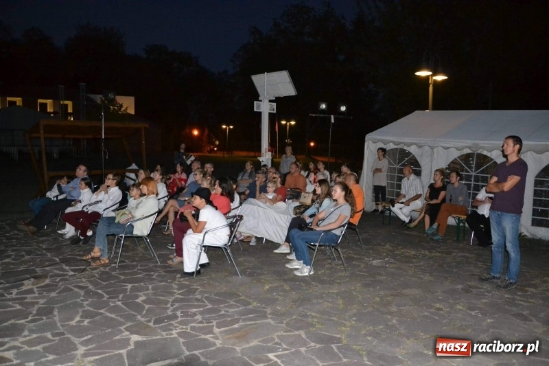 Zdjęcie w galerii na portalu naszraciborz.pl: ART CAMP – WIECZÓR SZTUKI, czyli artystyczne wspomnienia z obozu w Pieninach  wiadomości z regionu